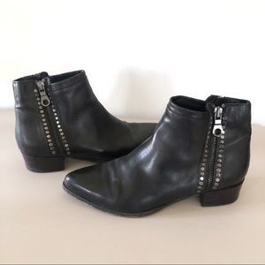 Vero Cuoio pointed toe ankle boots genuine leather
